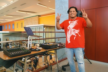 WOW Wednesday & Tailgate Party